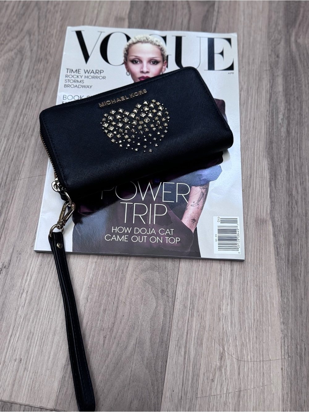 Michael Kors Black and Gold heart wristlet wallet clutch bag